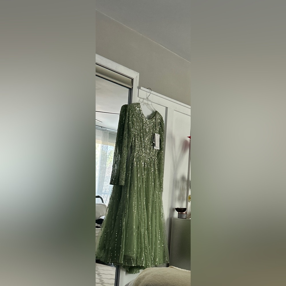 Mac Duggal Green Tiered Bishop Sleeve Gown - Picture 7 of 7